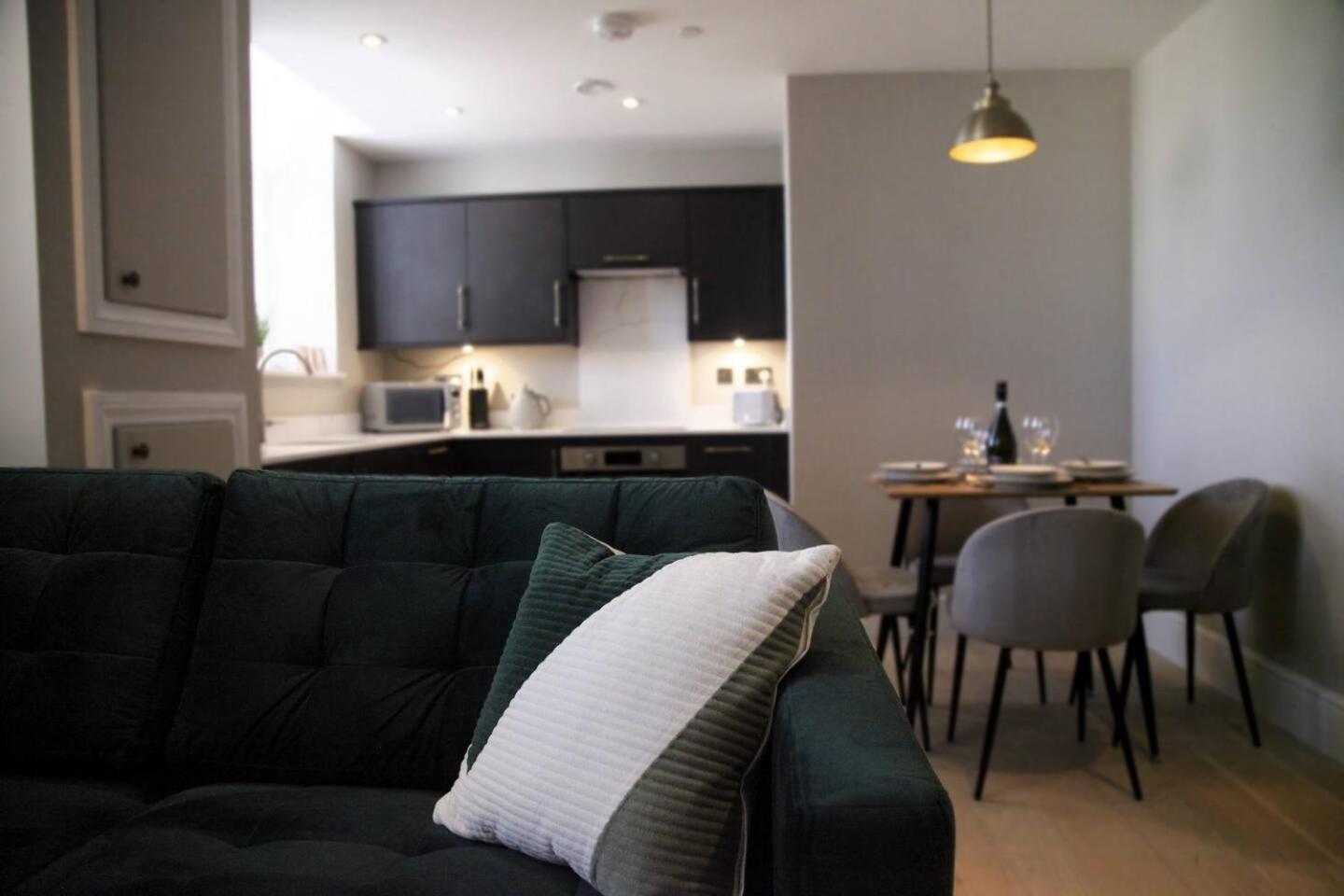 Pass The Keys Apartment 3 Old Conservative Club In Historic Town Caernarfon Esterno foto