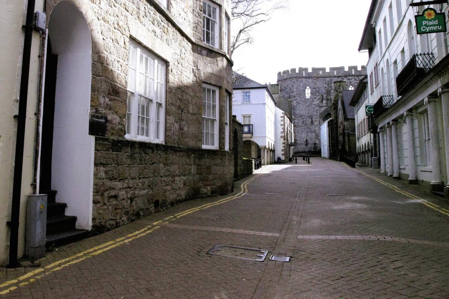 Pass The Keys Apartment 3 Old Conservative Club In Historic Town Caernarfon Esterno foto
